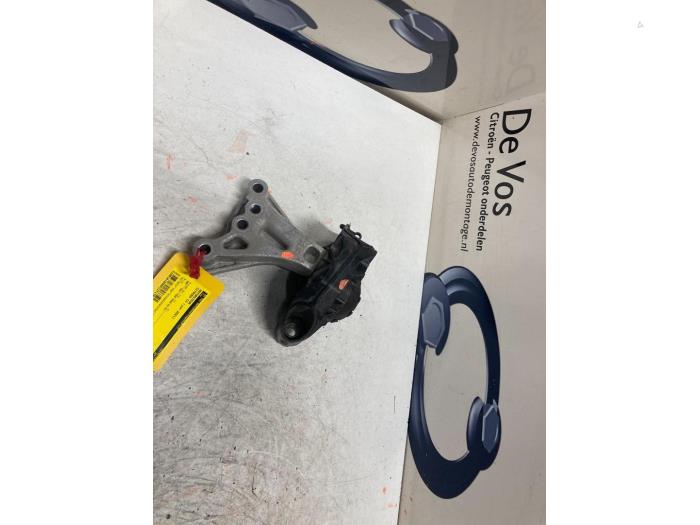 Gebruikte Motorsteun Citroen C3 (SX/SW) 1.2 Vti 12V PureTech Prijs € 55,00 Margeregeling aangeboden door De Vos Onderdelen