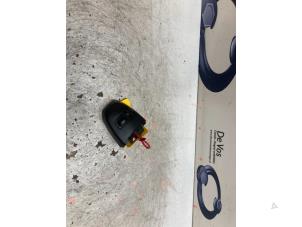 Gebruikte Diversen Citroen C5 Aircross I (A4/AC/AJ/AR) 1.2 e-THP PureTech 130 Prijs € 200,00 Margeregeling aangeboden door De Vos Onderdelen