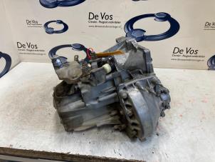 Gebruikte Versnellingsbak Peugeot 308 SW (L4/L9/LC/LJ/LR) 1.5 BlueHDi 130 Prijs € 850,00 Margeregeling aangeboden door De Vos Autodemontagebedrijf
