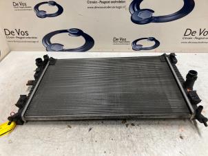 Gebruikte Radiateur Peugeot 308 (L3/L8/LB/LH/LP) 1.6 BlueHDi 120 Prijs € 80,00 Margeregeling aangeboden door De Vos Onderdelen