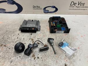 Gebruikte Computer Motormanagement Peugeot 208 I (CA/CC/CK/CL) 1.5 BlueHDi 100 Prijs € 350,00 Margeregeling aangeboden door De Vos Onderdelen