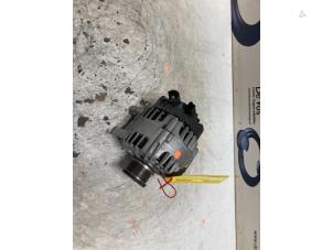 Gebruikte Dynamo Citroen C4 Cactus (0B/0P) 1.2 PureTech 110 12V Prijs € 150,00 Margeregeling aangeboden door De Vos Onderdelen
