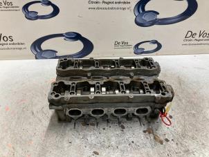 Gebruikte Cilinderkop Citroen Berlingo Cinqspace, Multispace 1.6 16V Prijs € 250,00 Margeregeling aangeboden door De Vos Onderdelen