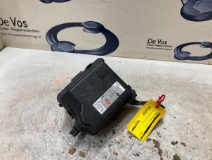 Gebruikte Relais Houder Citroen C3 Aircross I (2C/2R) 1.2 e-THP PureTech 130 Prijs € 20,00 Margeregeling aangeboden door De Vos Onderdelen