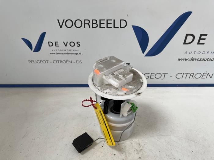 Gebruikte Tank element Pomp Opel Corsa F (UB/UH/UP) Prijs € 135,00 Margeregeling aangeboden door De Vos Onderdelen