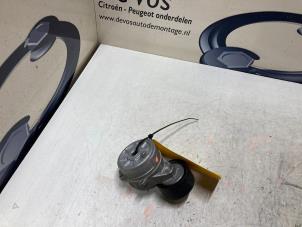 Gebruikte Spanrol Multiriem DS Automobiles DS 3/Crossback (UC/UJ/UR) 1.2 12V PureTech 130 Prijs € 55,00 Margeregeling aangeboden door De Vos Onderdelen