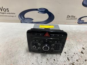 Gebruikte Radio CD Speler Peugeot RCZ (4J) 1.6 16V THP Prijs € 750,00 Margeregeling aangeboden door De Vos Autodemontagebedrijf