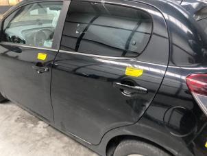 Gebruikte Deur 4Deurs links-achter Peugeot 108 1.0 12V Prijs € 300,00 Margeregeling aangeboden door De Vos Onderdelen