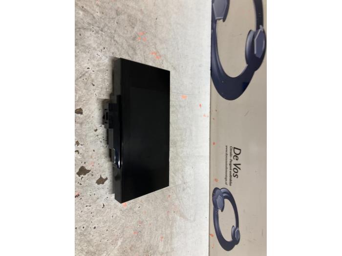 Gebruikte Display Interieur Peugeot 508 (F3/FB/FH/FP) 1.6 16V THP 165 Prijs € 300,00 Margeregeling aangeboden door De Vos Onderdelen