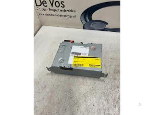 Gebruikte Radio Opel Combo Life/Tour Prijs € 400,00 Margeregeling aangeboden door De Vos Onderdelen