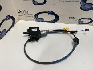 Gebruikte Handrem motor Peugeot 5008 I (0A/0E) 1.6 BlueHDi 115 Prijs € 250,00 Margeregeling aangeboden door De Vos Onderdelen