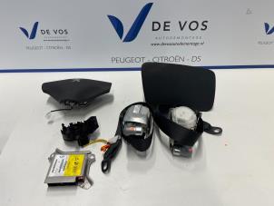 Gebruikte Module + Airbag Set Peugeot 107 1.0 12V Prijs € 450,00 Margeregeling aangeboden door De Vos Autodemontagebedrijf