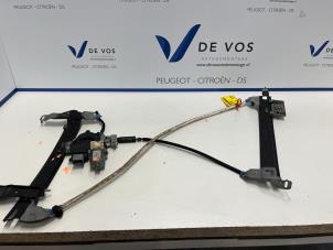 Gebruikte Ruitmechaniek 2Deurs rechts-voor Peugeot 308 Prijs € 200,00 Margeregeling aangeboden door De Vos Autodemontagebedrijf