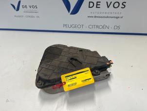 Gebruikte Roetfilter Tank Peugeot 308 Prijs € 70,00 Margeregeling aangeboden door De Vos Autodemontagebedrijf