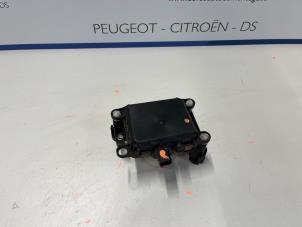Gebruikte ACC Sensor (afstand) Peugeot 5008 I (0A/0E) 1.6 HDiF 16V Prijs € 250,00 Margeregeling aangeboden door De Vos Autodemontagebedrijf