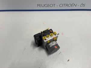 Gebruikte ABS Pomp Peugeot 5008 Prijs € 250,00 Margeregeling aangeboden door De Vos Onderdelen