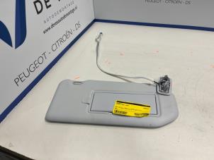 Gebruikte Zonneklep Peugeot 3008 II (M4/MC/MJ/MR) 1.2 12V e-THP PureTech 130 Prijs € 35,00 Margeregeling aangeboden door De Vos Onderdelen