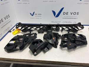 Gebruikte Bumperframe achter Citroen C4 Prijs € 135,00 Margeregeling aangeboden door De Vos Autodemontagebedrijf