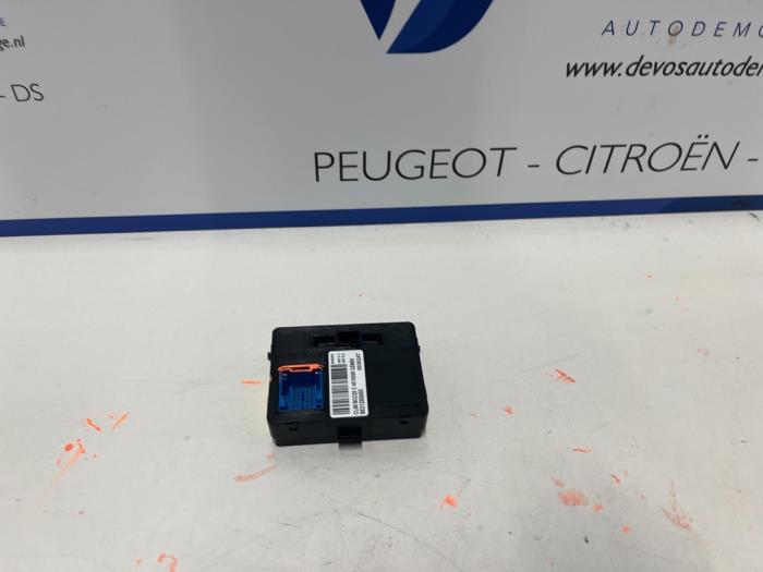 Gebruikte Computer Kachel Citroen C4 Berline (BA/BB/BC) 1.2 PureTech 130 12V Prijs € 135,00 Margeregeling aangeboden door De Vos Onderdelen