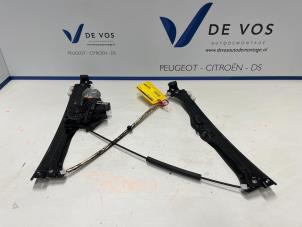 Gebruikte Raammechaniek 4Deurs links-voor Citroen DS5 (KD/KF) Prijs € 90,00 Margeregeling aangeboden door De Vos Autodemontagebedrijf