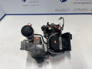 Gebruikte Schakelmotor Citroen DS5 (KD/KF) 2.0 165 HYbrid4 16V Prijs € 450,00 Margeregeling aangeboden door De Vos Autodemontagebedrijf