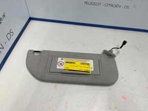 Gebruikte Zonneklep Citroen C2 (JM) 1.4 Prijs € 25,00 Margeregeling aangeboden door De Vos Onderdelen