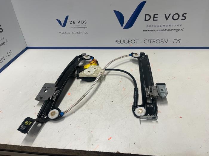 Ruitmechaniek 4Deurs links-achter van een Peugeot 508 2019