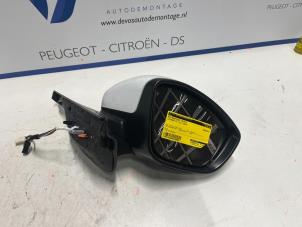 Gebruikte Spiegel Buiten rechts Citroen C3 (SX/SW) 1.2 Vti 12V PureTech Prijs € 160,00 Margeregeling aangeboden door De Vos Autodemontagebedrijf