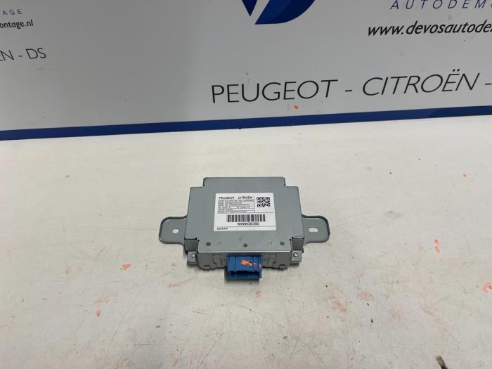Gebruikte Computer Diversen Peugeot 3008 II (M4/MC/MJ/MR) 2.0 GT BlueHDi 180 16V Prijs € 150,00 Margeregeling aangeboden door De Vos Onderdelen