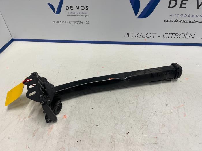 Gebruikte Diversen Peugeot 3008 II (M4/MC/MJ/MR) 2.0 GT BlueHDi 180 16V Prijs € 55,00 Margeregeling aangeboden door De Vos Onderdelen