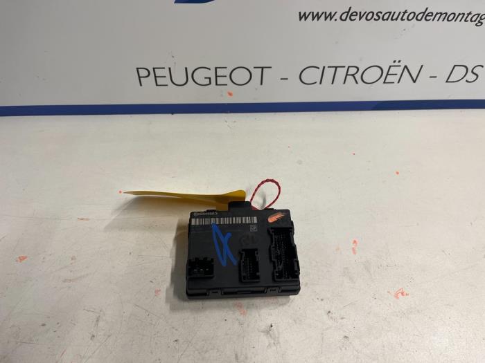 Gebruikte Computer Diversen Peugeot 408 1.2 12V Hybrid 136 Prijs € 180,00 Margeregeling aangeboden door De Vos Onderdelen