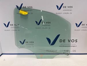 Gebruikte Deurruit 4Deurs rechts-voor Opel Combo Cargo 1.5 CDTI 100 Prijs € 60,00 Margeregeling aangeboden door De Vos Autodemontagebedrijf