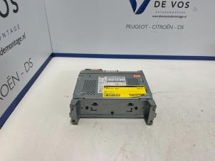 Gebruikte Radio Citroen DS 3 1.2 12V PureTech 110 S&S Prijs € 350,00 Margeregeling aangeboden door De Vos Autodemontagebedrijf