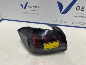 Gebruikte Achterlicht links Peugeot 208 II (UB/UH/UP) 1.2 Vti 12V PureTech 75 Prijs € 135,00 Margeregeling aangeboden door De Vos Autodemontagebedrijf