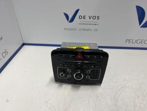 Gebruikte Radio CD Speler Peugeot RCZ (4J) 1.6 16V THP Prijs € 750,00 Margeregeling aangeboden door De Vos Autodemontagebedrijf