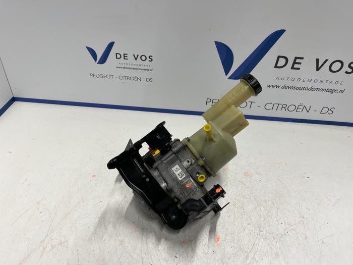 Gebruikte Pomp Servo Peugeot Expert (V1/VA/VB/VE/VF/VT/VY) 2.0 Blue HDi 180 16V Prijs € 450,00 Margeregeling aangeboden door De Vos Onderdelen