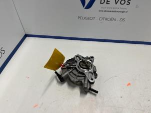 Gebruikte Vacuumpomp Rembekrachtiging Peugeot Expert Prijs € 90,00 Margeregeling aangeboden door De Vos Autodemontagebedrijf