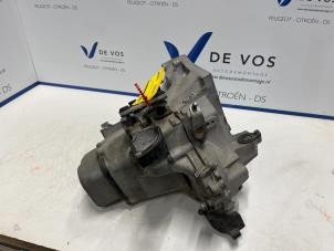 Gebruikte Versnellingsbak Citroen C3 (SX/SW) 1.2 Vti 12V PureTech Prijs € 550,00 Margeregeling aangeboden door De Vos Autodemontagebedrijf