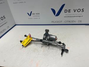 Gebruikte Ruitenwisserarm voor Citroen C5 Aircross Prijs € 60,00 Margeregeling aangeboden door De Vos Autodemontagebedrijf