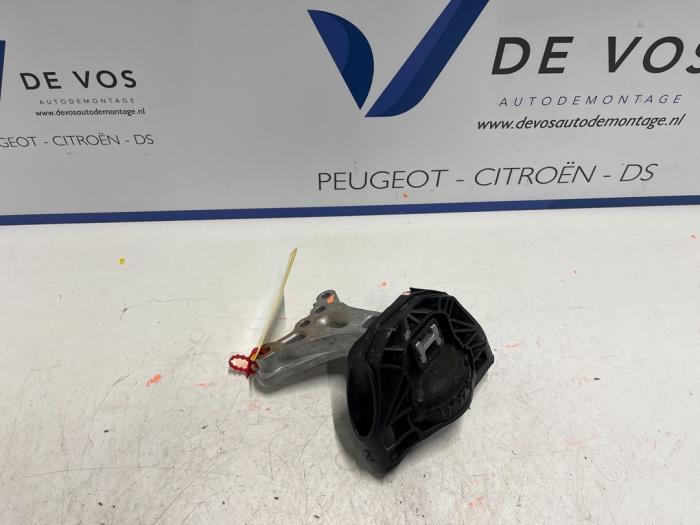 Gebruikte Motorsteun Citroen C3 (SX/SW) 1.2 Vti 12V PureTech Prijs € 55,00 Margeregeling aangeboden door De Vos Onderdelen
