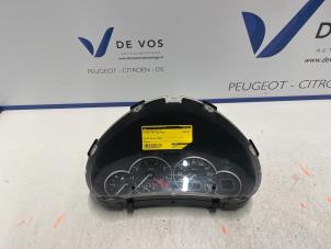 Gebruikte Kilometerteller KM Peugeot 206 (2A/C/H/J/S) 1.4 XR,XS,XT,Gentry Prijs € 55,00 Margeregeling aangeboden door De Vos Autodemontagebedrijf