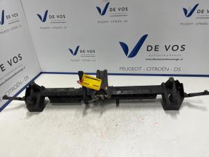Gebruikte Slotplaat voor Peugeot 3008 I (0U/HU) 1.6 VTI 16V Prijs € 30,00 Margeregeling aangeboden door De Vos Autodemontagebedrijf