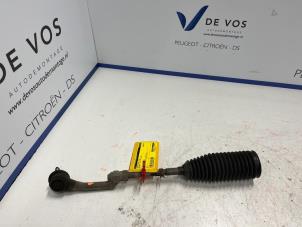 Gebruikte Spoorstang links Peugeot 208 II (UB/UH/UP) 1.2 Vti 12V PureTech 100 Prijs € 70,00 Margeregeling aangeboden door De Vos Onderdelen