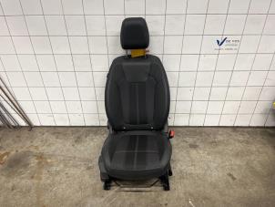 Gebruikte Voorstoel rechts Opel Grandland X Prijs € 450,00 Margeregeling aangeboden door De Vos Autodemontagebedrijf