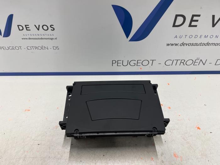 Gebruikte Head-up display Citroen C4 Berline (BA/BB/BC) 1.2 PureTech 130 12V Prijs € 250,00 Margeregeling aangeboden door De Vos Onderdelen