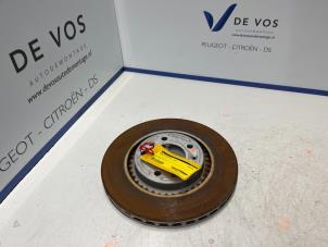 Gebruikte Remschijf achter Peugeot Expert (VA/VB/VE/VF/VY) 2.0 Blue HDi 150 16V Prijs € 100,00 Margeregeling aangeboden door De Vos Autodemontagebedrijf