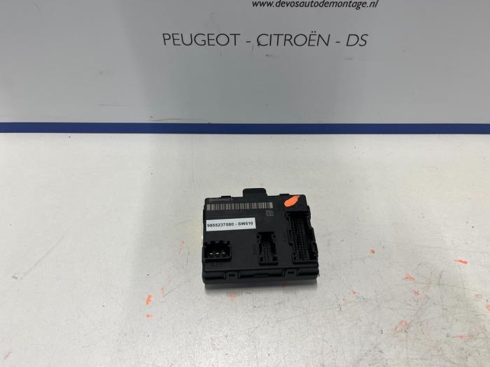Gebruikte Computer Diversen Peugeot 308 (F3/FB/FH/FM/FP) 1.2 PureTech Hybrid 136 Prijs € 25,00 Margeregeling aangeboden door De Vos Onderdelen