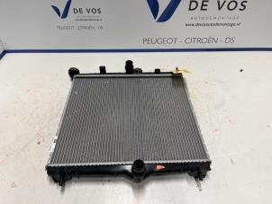Gebruikte Radiateur Peugeot 208 II (UB/UH/UP) 1.2 Vti 12V PureTech 75 Prijs € 100,00 Margeregeling aangeboden door De Vos Onderdelen