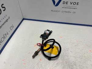 Gebruikte Lambda Sonde Peugeot Partner (EA//EF/EN/EU) 1.5 BlueHDi 100 Prijs € 90,00 Margeregeling aangeboden door De Vos Onderdelen