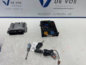 Gebruikte Computer Motormanagement Peugeot Partner (EA//EF/EN/EU) 1.5 BlueHDi 100 Prijs € 450,00 Margeregeling aangeboden door De Vos Onderdelen